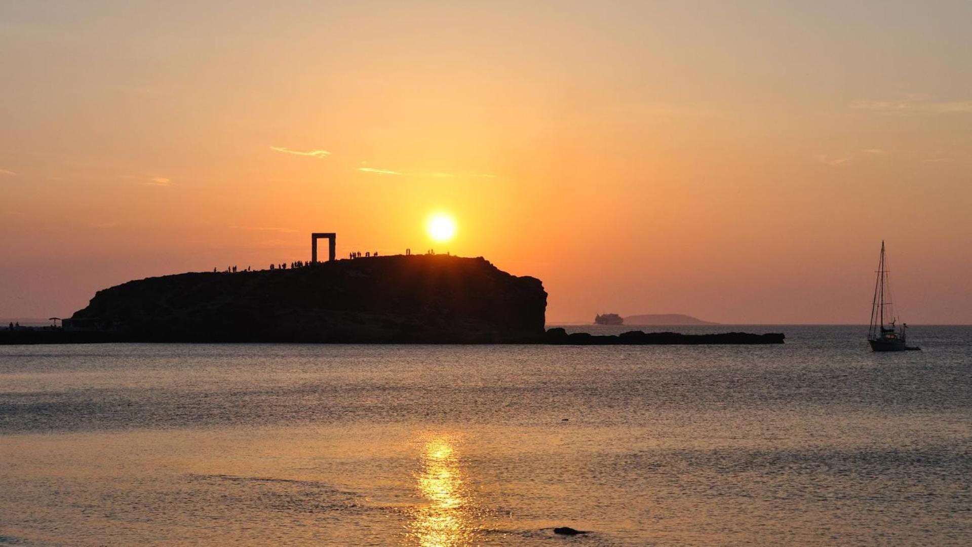 Legato Spa Suites Naxos City 外观 照片
