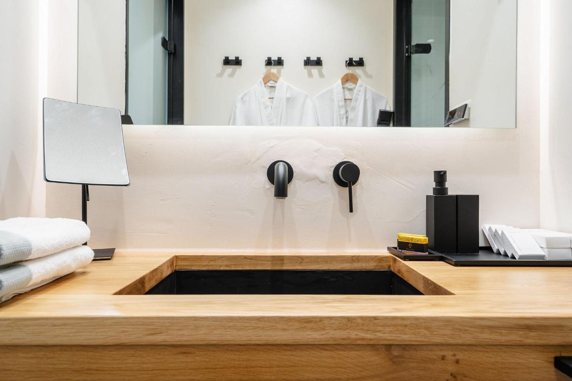 Legato Spa Suites Naxos City 外观 照片