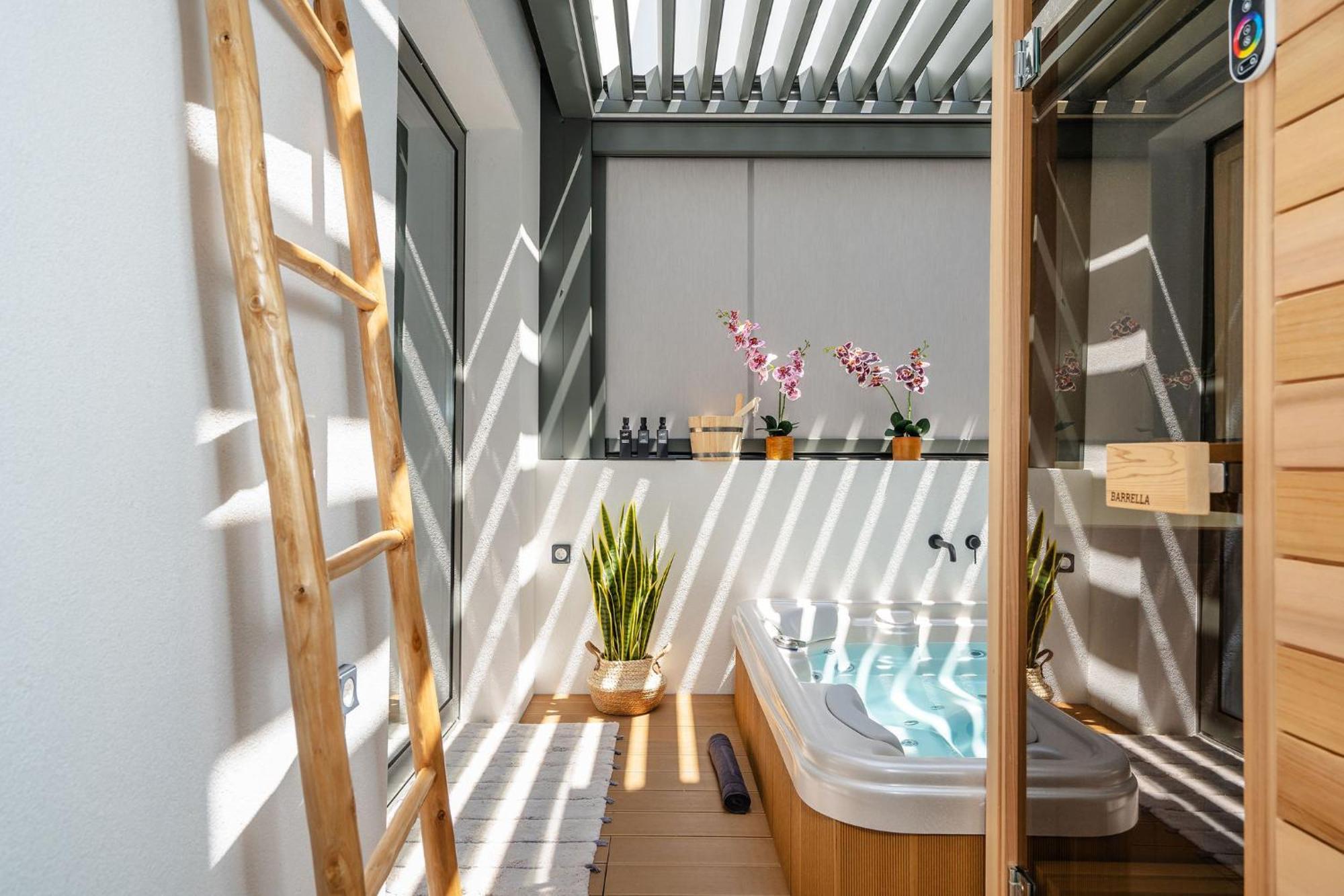 Legato Spa Suites Naxos City 外观 照片